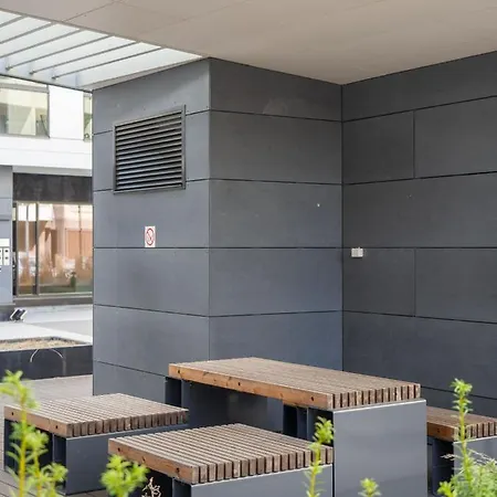 Newly Built 1br With Balcony Next To Railway Station & Downtown * タンペレ