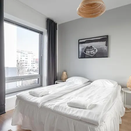 Newly Built 1br With Balcony Next To Railway Station & Downtown - Hosted By 2ndhomes