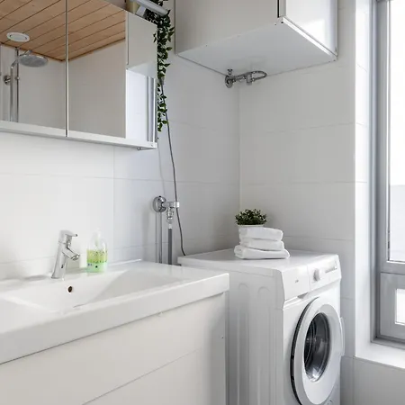 Newly Built 1br With Balcony Next To Railway Station & Downtown アパート タンペレ