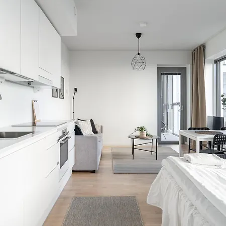 Newly Built 1br With Balcony Next To Railway Station & Downtown Apartmán Tampere